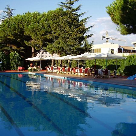 Park Hotel Латина Екстер'єр фото