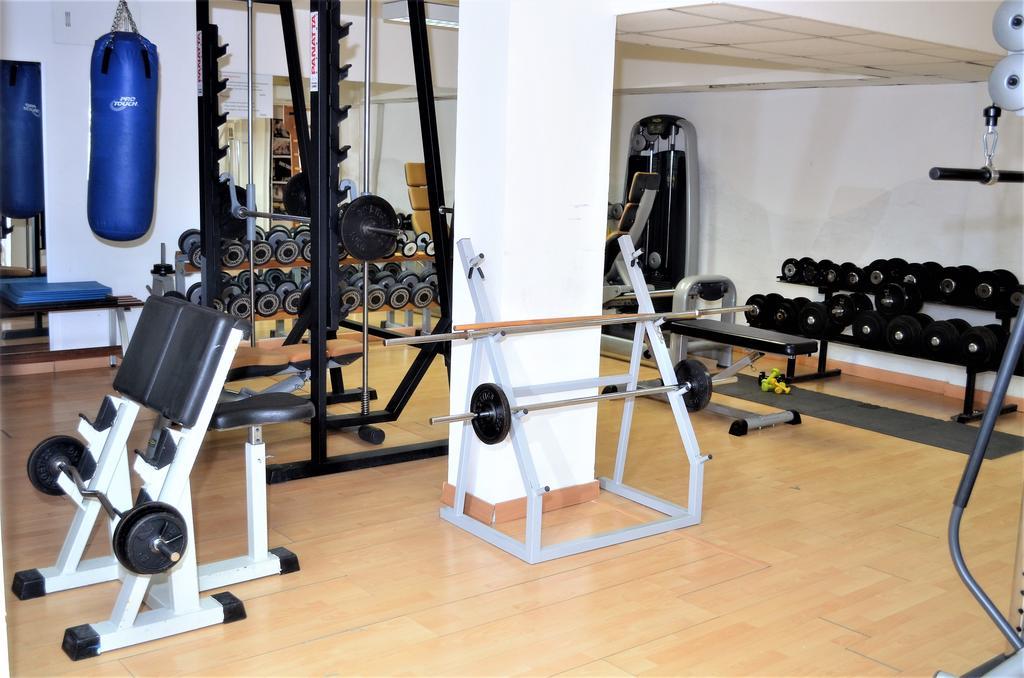Park Hotel Латина Екстер'єр фото