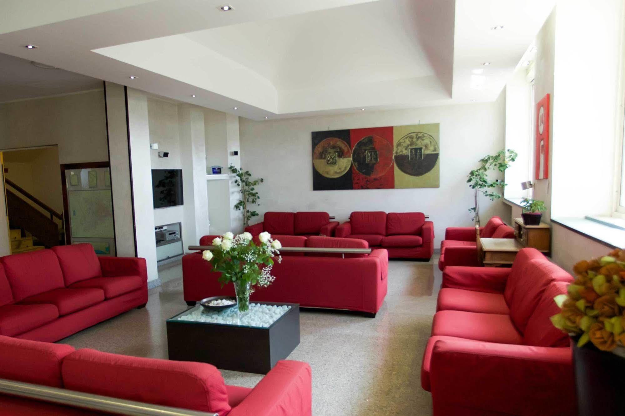 Park Hotel Латина Екстер'єр фото